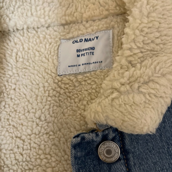 NWT Old Navy Shearling lined Jean Jacket - most coveted jacket!! - M Petite - Picture 2 of 5